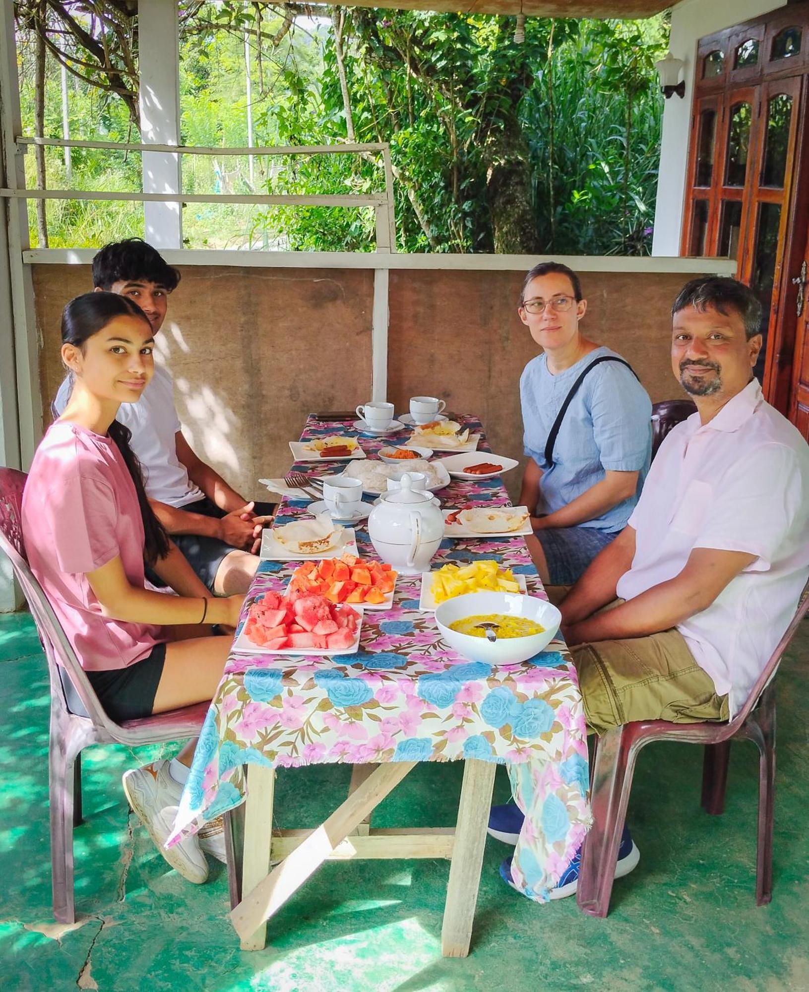 White Moon Cabin & Cottage Ella Ngoại thất bức ảnh